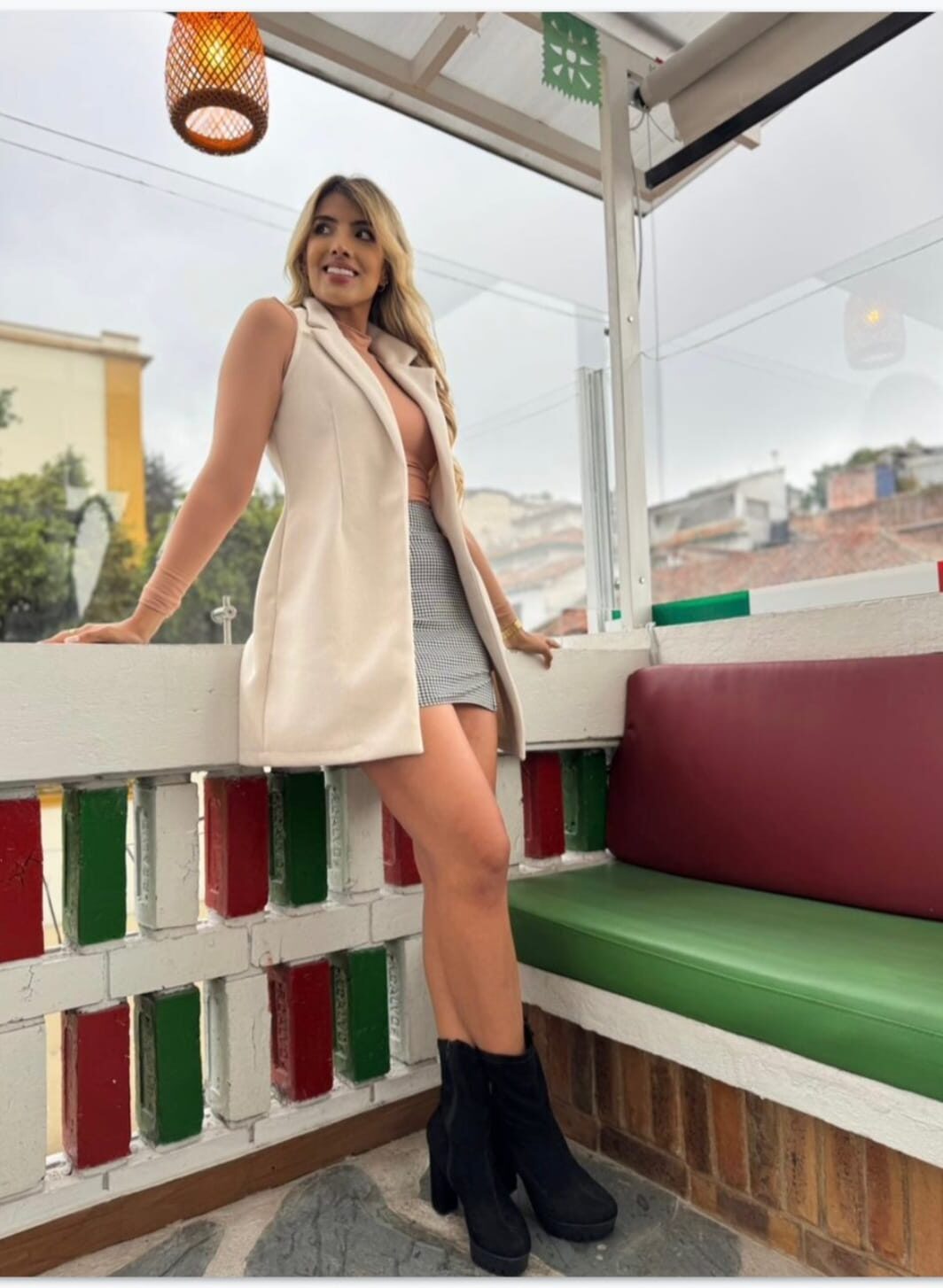 Chaleco en tela paño tres cuartos